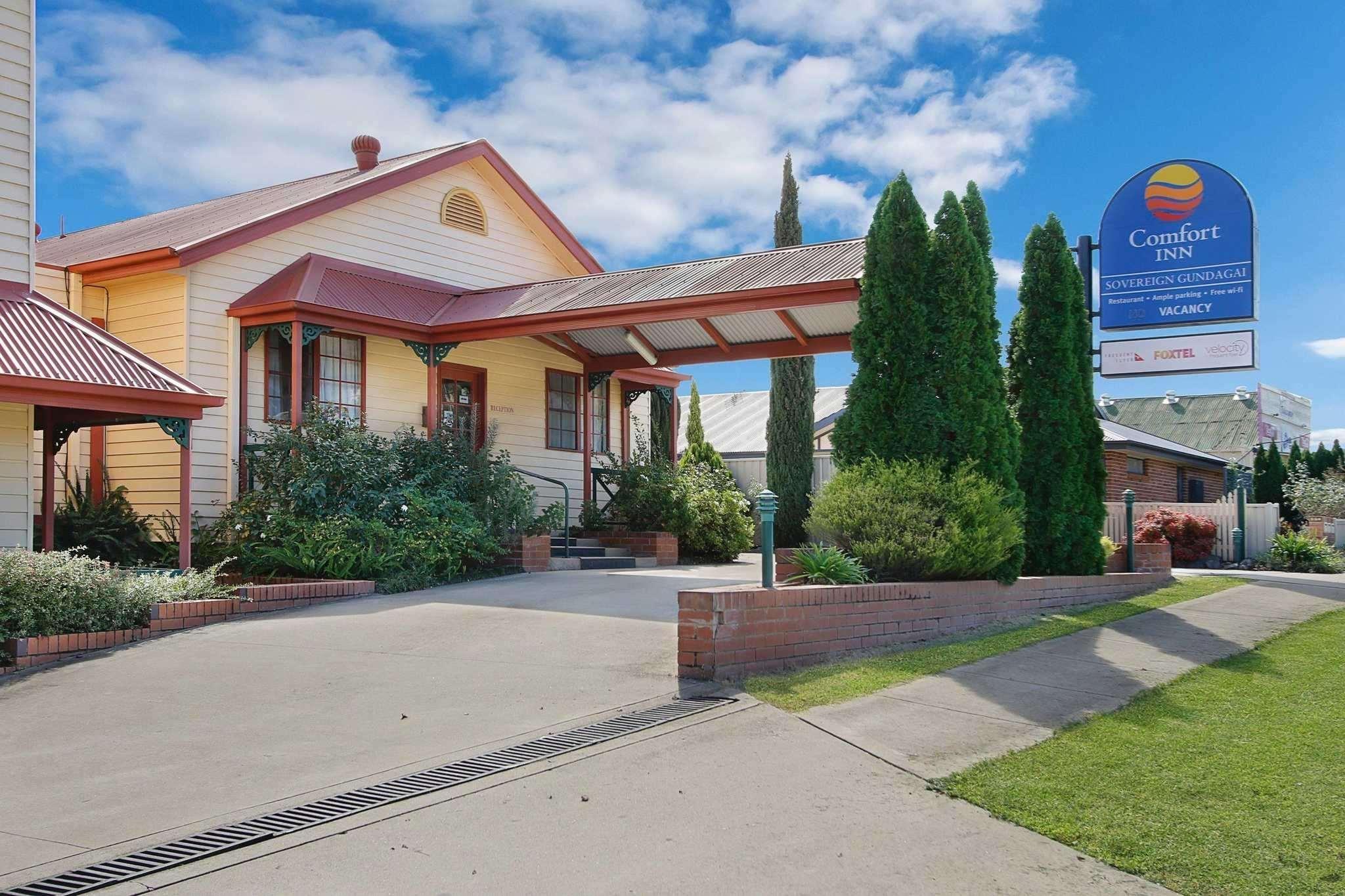 Comfort Inn Sovereign Gundagai Exterior photo